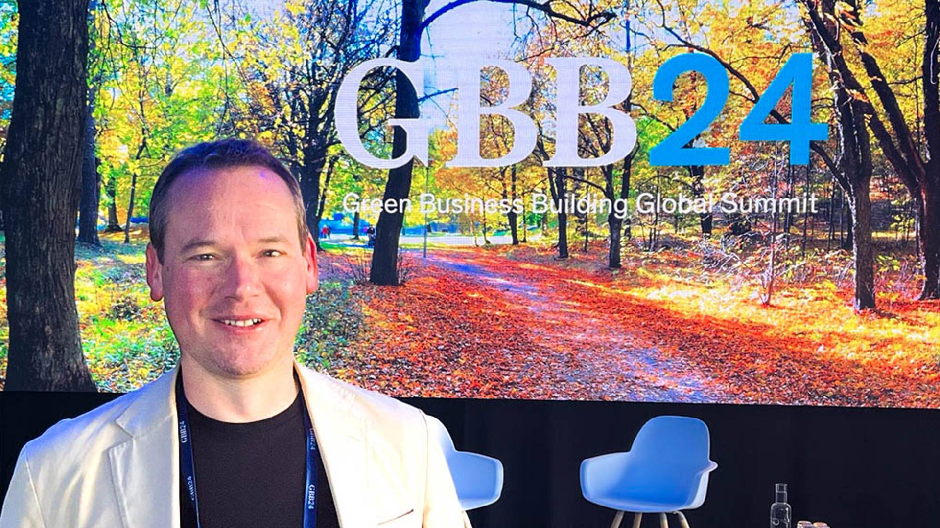 Discussions on the main stage: McKinsey & Co Green Business Building Global Summit